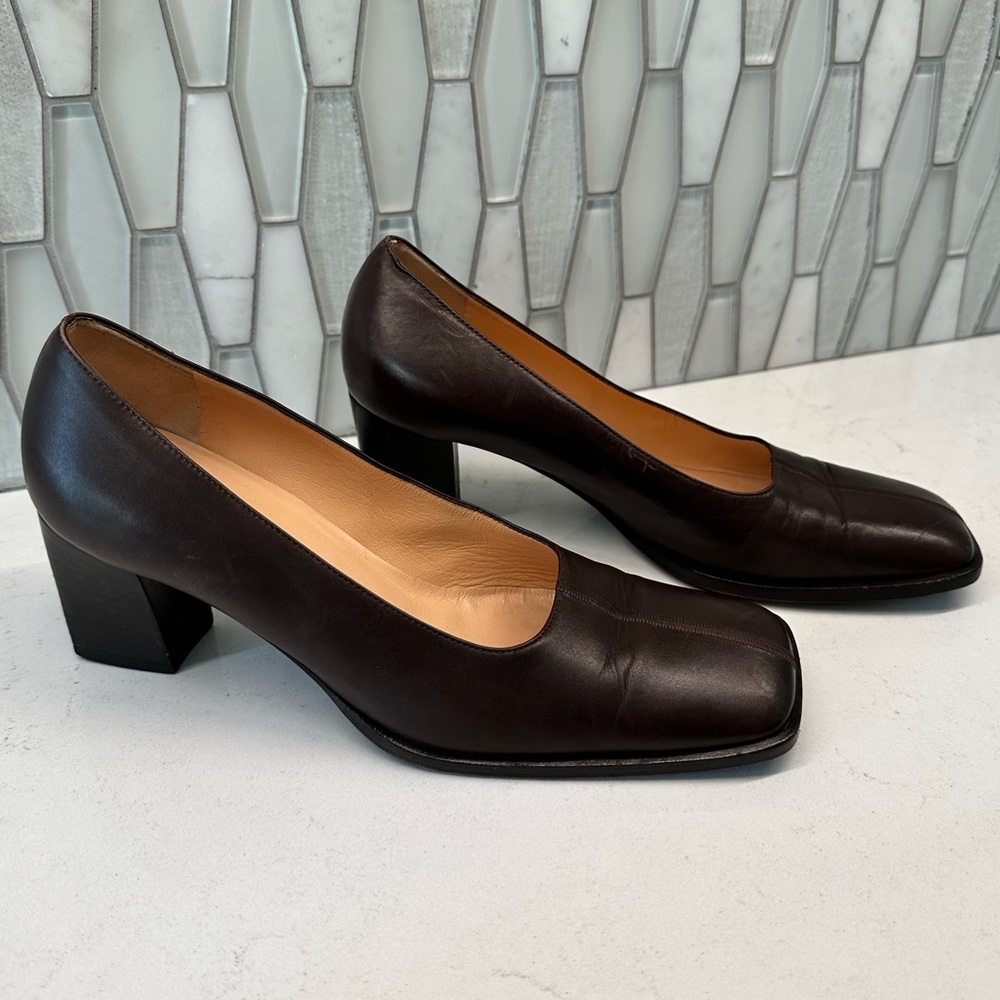 LOEWE Square Toe 2.5” Heel Pump. Brown